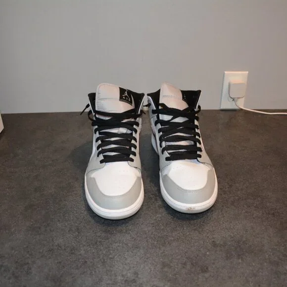 Nike Air Jordan grey, white and black size 12.5 Men's - Picture 5 of 7